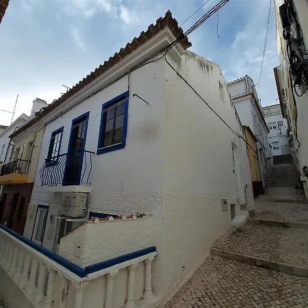 Casa Pisa Flores - Da * Nazaré